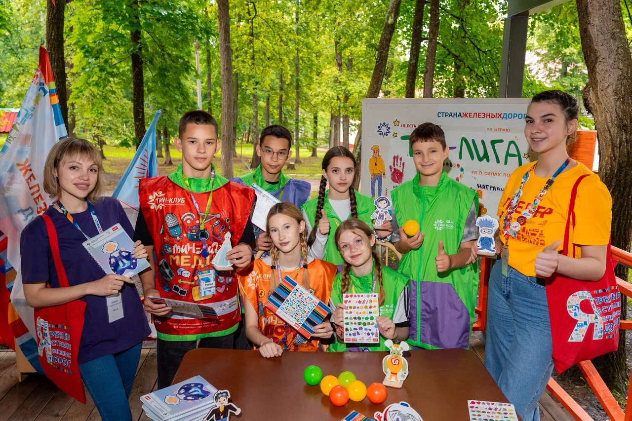 Мы снова в игре!  "Плечо к плечу" на конкурсе фотосетов! 