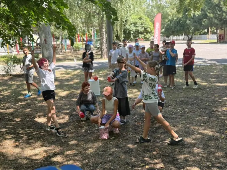 Яркие краски Эфиопии расцвели в "Локомотиве"! 