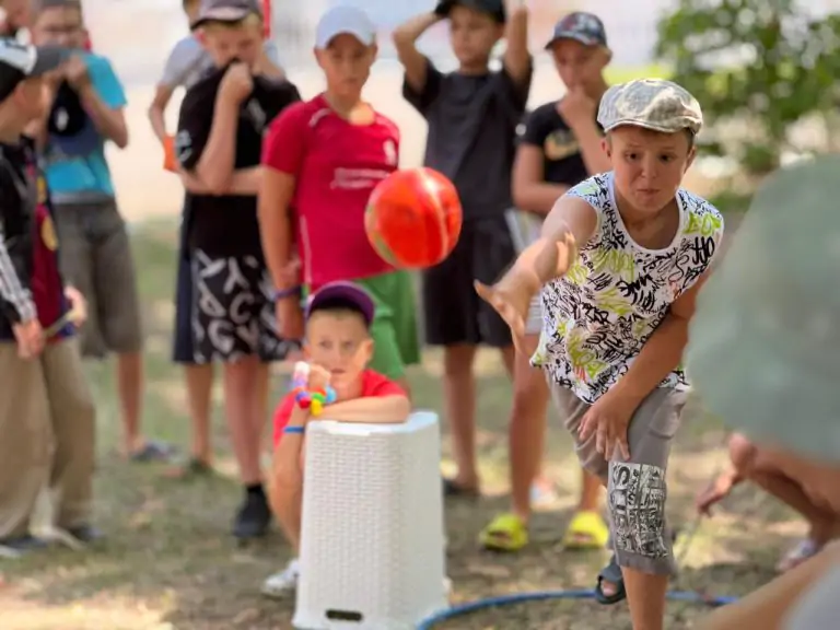Яркие краски Эфиопии расцвели в "Локомотиве"! 