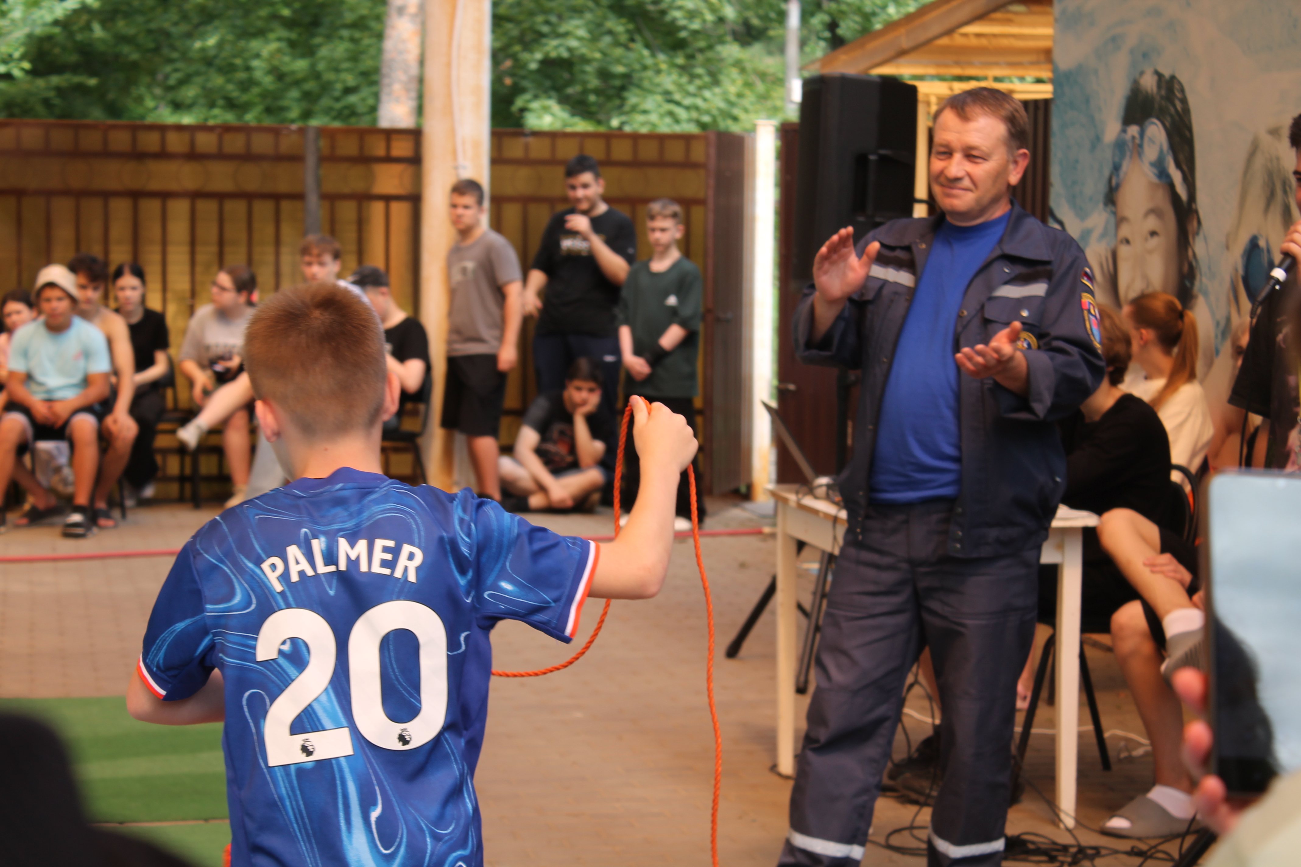 Знакомство с героями в ДОЛ 