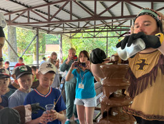 "Экспресс" утонул в шоколаде и веселье! 