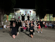 ДОЛ "Экспресс": Здесь помпоны крутятся, лагерь мутится!