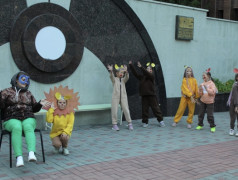 НОВЫЙ ГОД К НАМ МЧИТСЯ