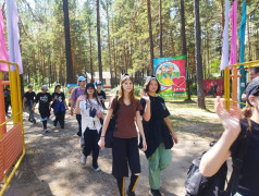  Поход, смех и море красок Холли! Невероятный день в ДОЛ им. Павлика Морозова!