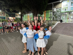 ДОЛ "Экспресс": Здесь помпоны крутятся, лагерь мутится!