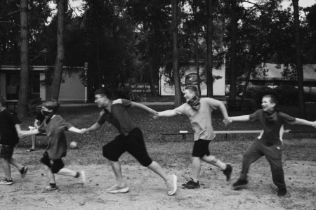 Пока всех накрывает дождём!