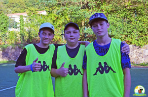 Футбольные страсти разгорелись сегодня на нашем поле!