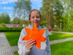Тепло рук и сердец: в &ldquo;Маяке&rdquo; создают солнышки для добрых дел!
