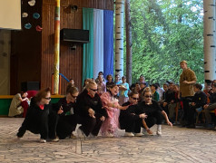 А ну-ка девочки!