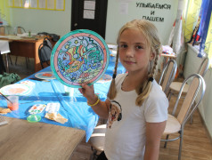 Волшебство шелковой росписи в "Ракете"