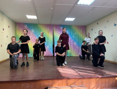 "Нам этот мир завещано беречь!"