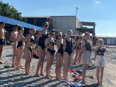 В ДОЛ &laquo;Экспресс&raquo; (пос. Кабардинка) сбылась мечта многих ребят: вода в море достигла нужной температуры.