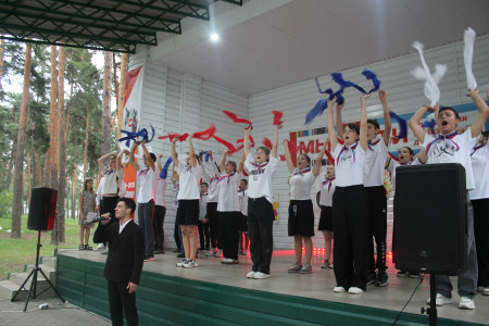 «Мы — дети российских железных дорог»!