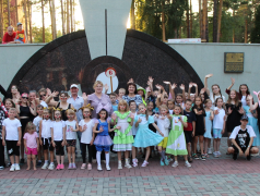 В НЕБЕ ПОЛНОЧНОМ ПАДАЛИ ДВЕ ЗВЕЗДЫ&hellip;