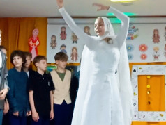 Территория дружбы - наш лагерь. Культурный код единой страны на нашей сцене.