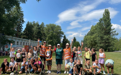 Подростки Тин-Лиги стали незаменимыми помощниками спортивного инструктора в лагере "Ракета"