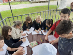 Дружба поколений: в лагере прошёл флешмоб &laquo;Сансара&raquo;