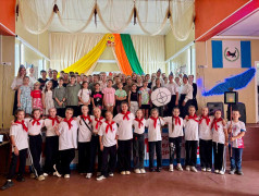 "Мы - дети РЖД": В "Огоньках" прогремел концерт, посвященный Году железнодорожной славы!