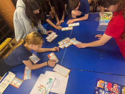 Железнодорожная игротека учит безопасности в жизни