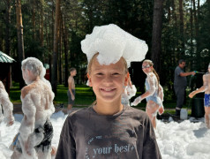 Жара вернулась в Сибирь: в Заслоновграде прошла грандиозная пенная вечеринка!