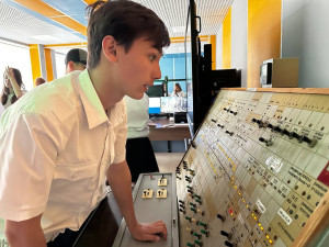 День, наполненный мечтами и гудками!