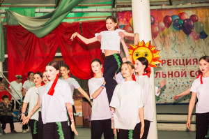 Танцевальный взрыв в лагере!  