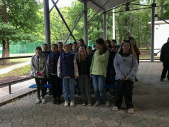 Чем медленнее идет поезд, тем шире просторы нашей Родины!