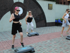 В НЕБЕ ПОЛНОЧНОМ ПАДАЛИ ДВЕ ЗВЕЗДЫ&hellip;