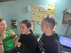 В ДОЛ Ю.А. Гагарина продолжается радиопередача, сегодняшняя тема &laquo;Музыка нас связала&raquo; 