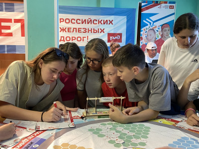 Интеллектуальный поединок в ДОЛ "Сибиряк": "Платформа № 7"