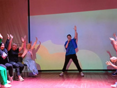 Ток-шоу &laquo;Ломая стены&raquo;