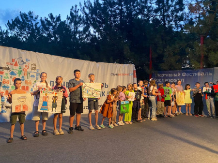 ЛДИ раскрывает таланты: Донское казачество в красках и ремеслах! в ДОЛ 