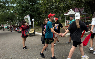 Тин-лига в лагере: как подростки стали главными медиа-голосами смены