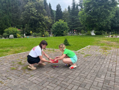 Дружба поколений: в лагере прошёл флешмоб &laquo;Сансара&raquo;