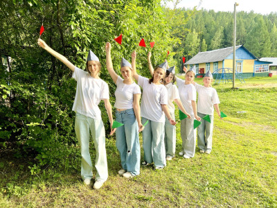 Рельсы, шпалы, лагерь: День ЖД профессий в фотографиях.