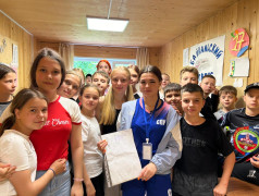 &laquo;Мам, забери меня&raquo;: как детям и родителям  справиться с первой поездкой в лагерь