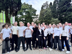 "Красная дорожка" в ДОЛ "Экспрессе": Открытие смены &ndash; это шоу! 