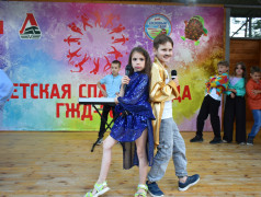 Шоу точь-в-точь в лагере "Сосновый бор"