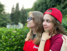 В &laquo;Экспрессе&raquo; настолько День Красного, что даже помидоры завидуют!