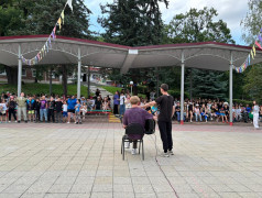 В нашем лагере концерт!