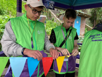 Помощники вожатых!