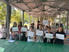 Сегодня в День Государственного флага России, наш лагерь расцвел особенным настроением!   