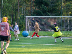 &laquo;Комический футбол&raquo; в лагере &laquo;Маяк&raquo;: смех, азарт и команда!