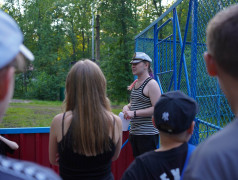 Куда ни посмотришь &mdash; родные, открытые сердцу края.