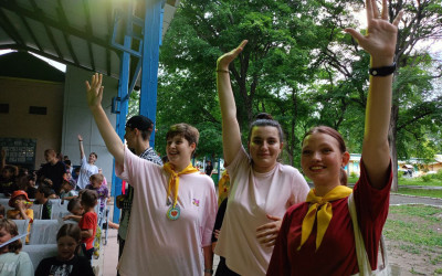 На сцене Тин-лига! 