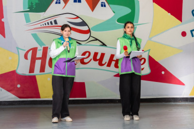 На сцене Тин-лига!