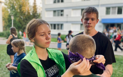 Школьники осваивают организаторские навыки в детском лагере
