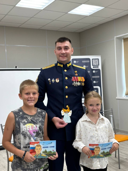 Встреча ребят с советником губернатора Астраханской области и ветераном СВО Арсеном Мутелимовым