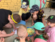 "Знакомство с хранителями квадропланет"