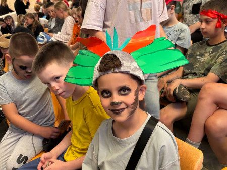 Конкурс пародий в лагере Яльчик. Точь-в-точь.